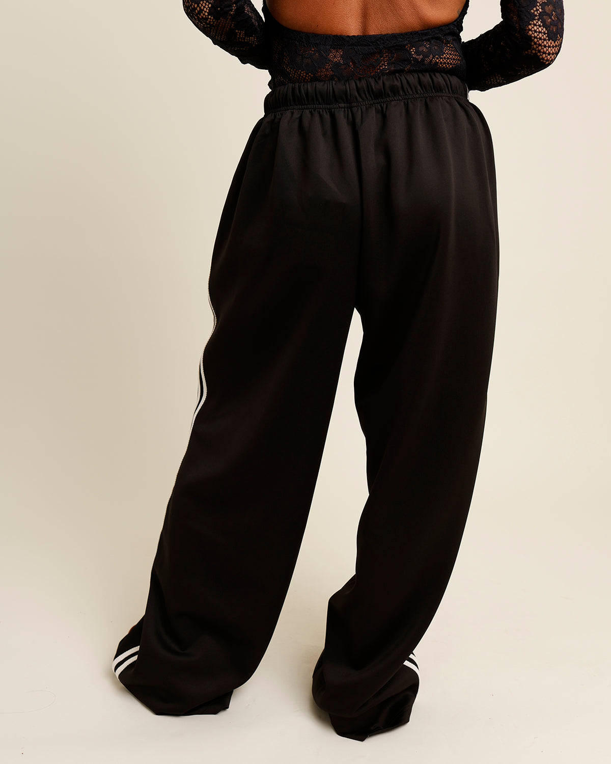 TRACK TALK TRACK PANTS X BLACK