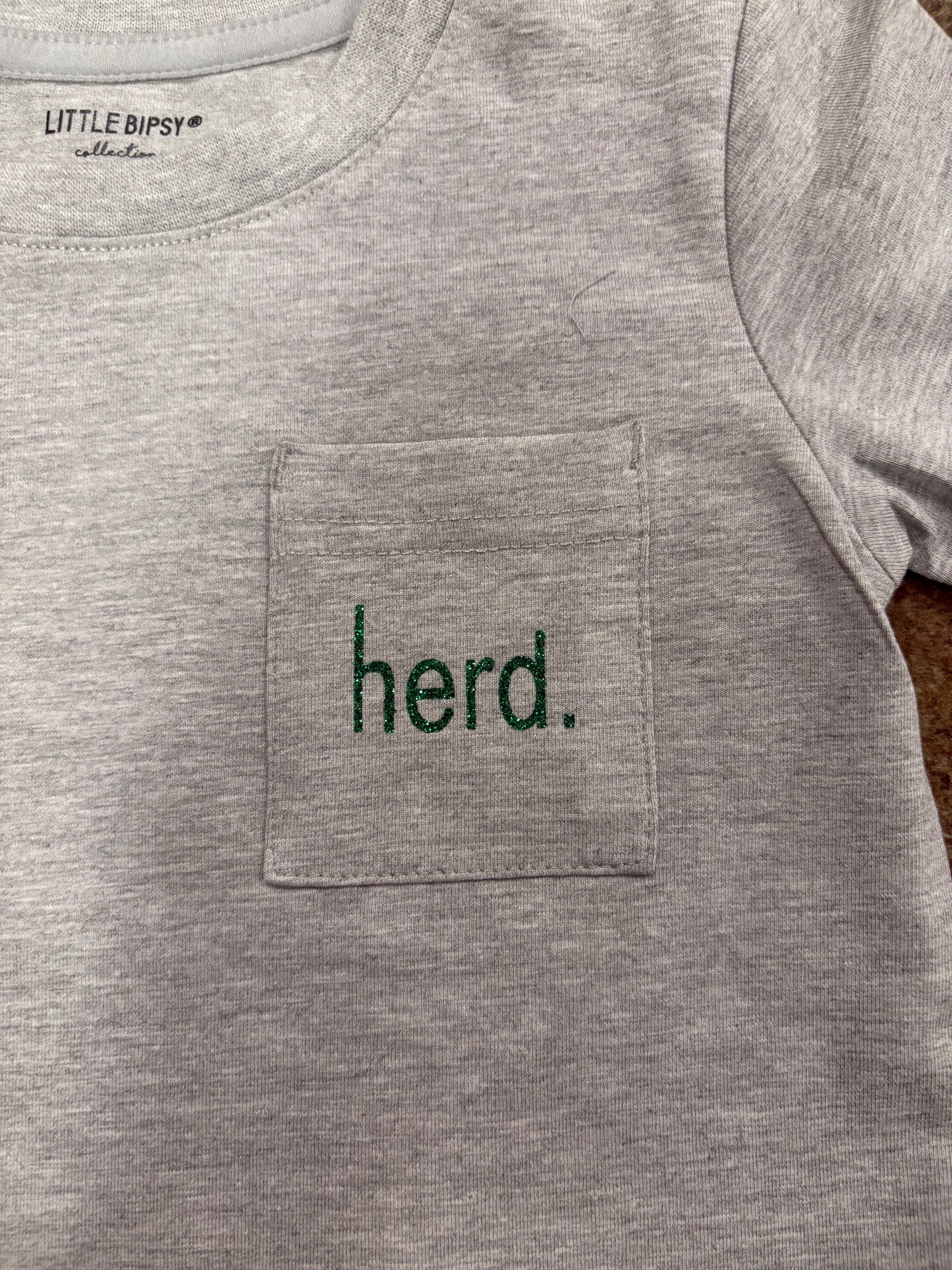 KIDS HERD. LONG SLEEVE TEE