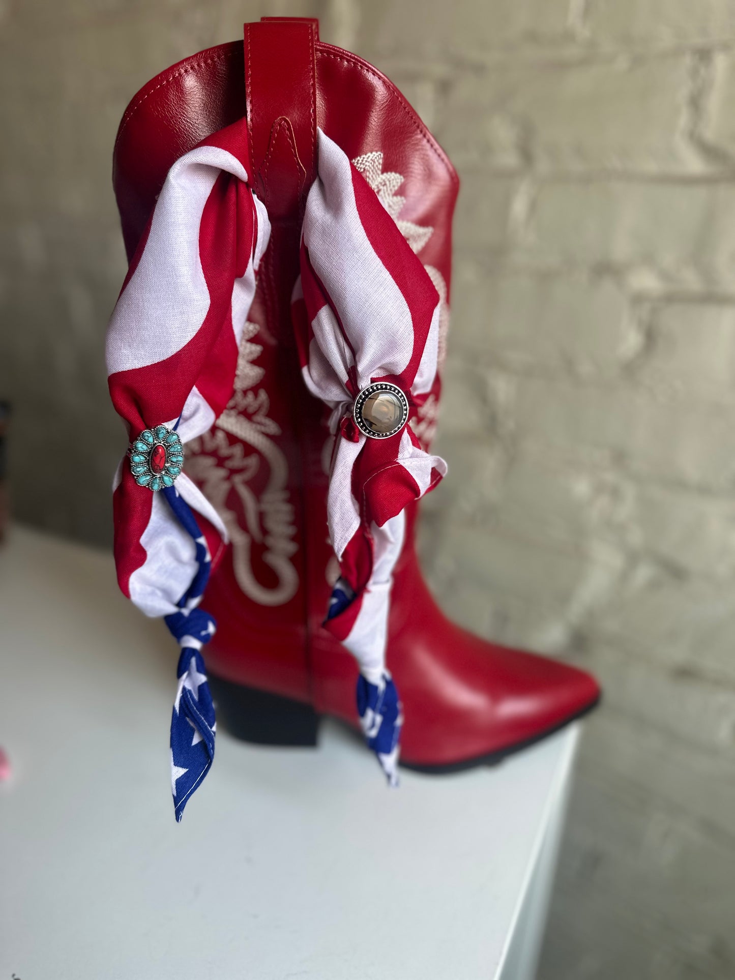 THE RED-HOT COWGIRL BOOT