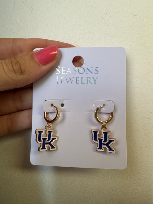 KENTUCKY GOLD ENAMEL LOGO HUGGIE HOOP EARRINGS