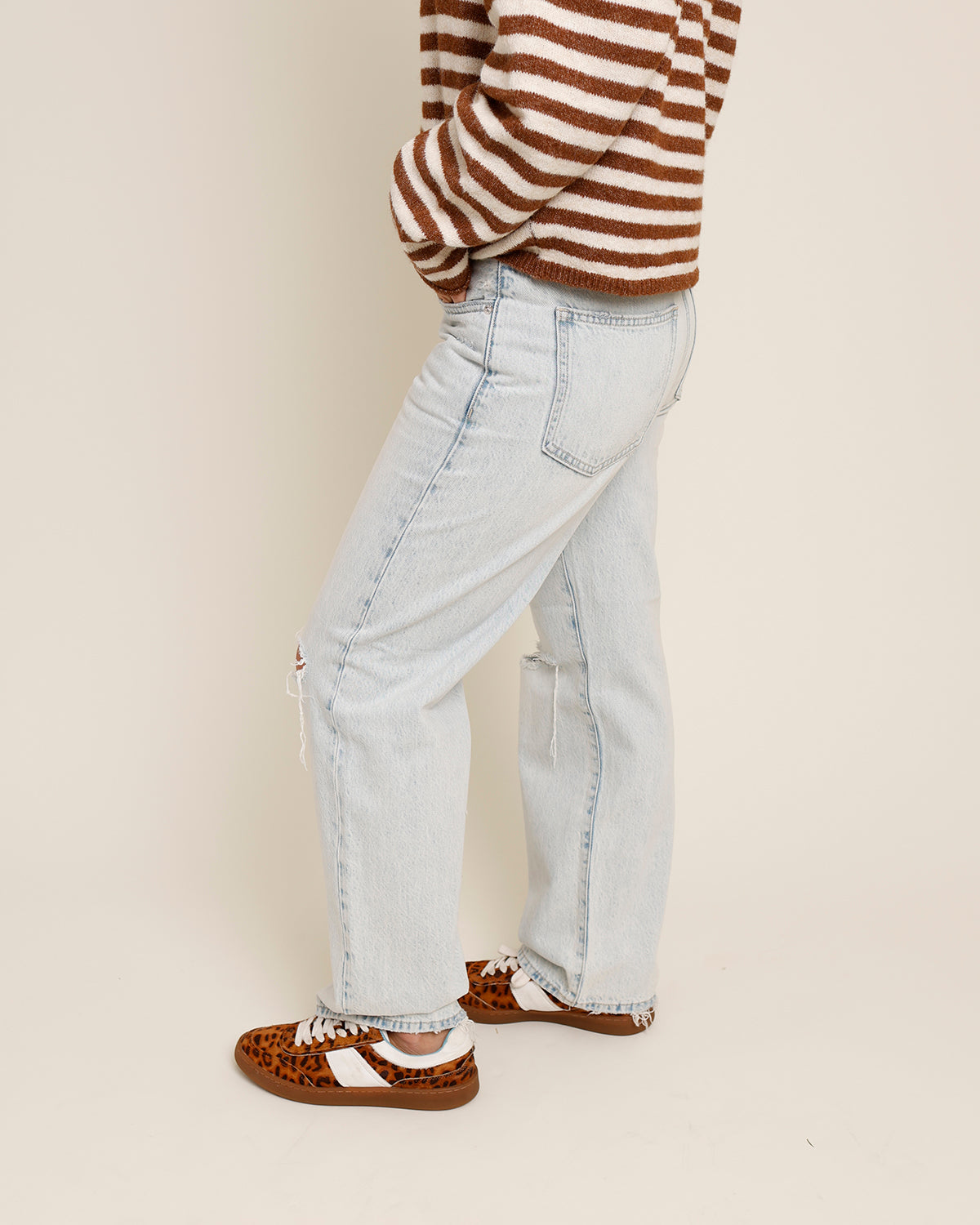 PISTOLA LEXI MID RISE BOWED STRAIGHT JEAN IN SOLSTICE