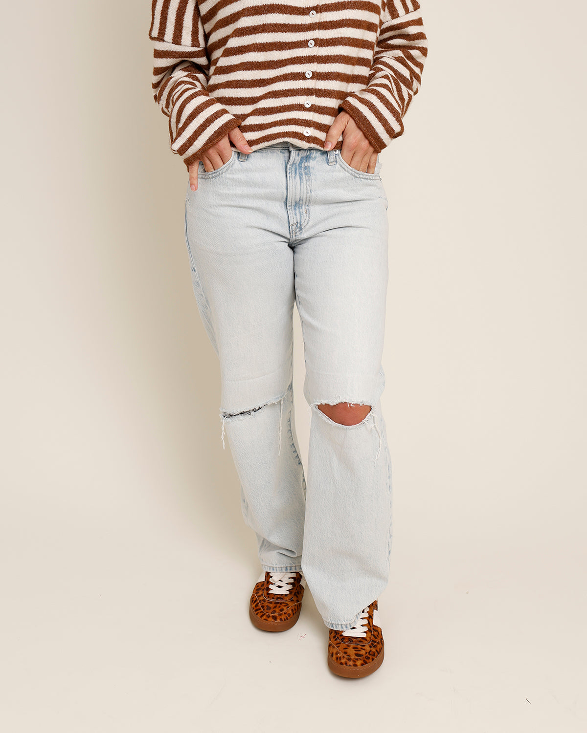 PISTOLA LEXI MID RISE BOWED STRAIGHT JEAN IN SOLSTICE