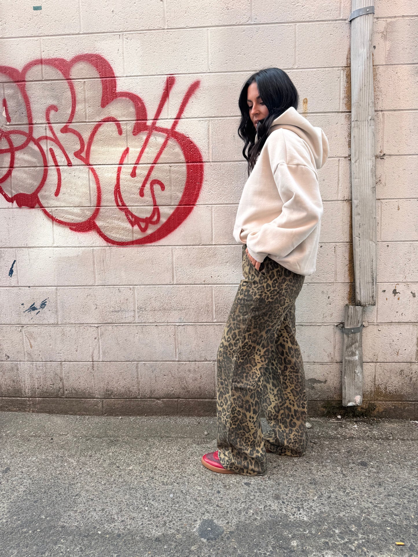 SHE'S KNOWS LEOPARD DENIM