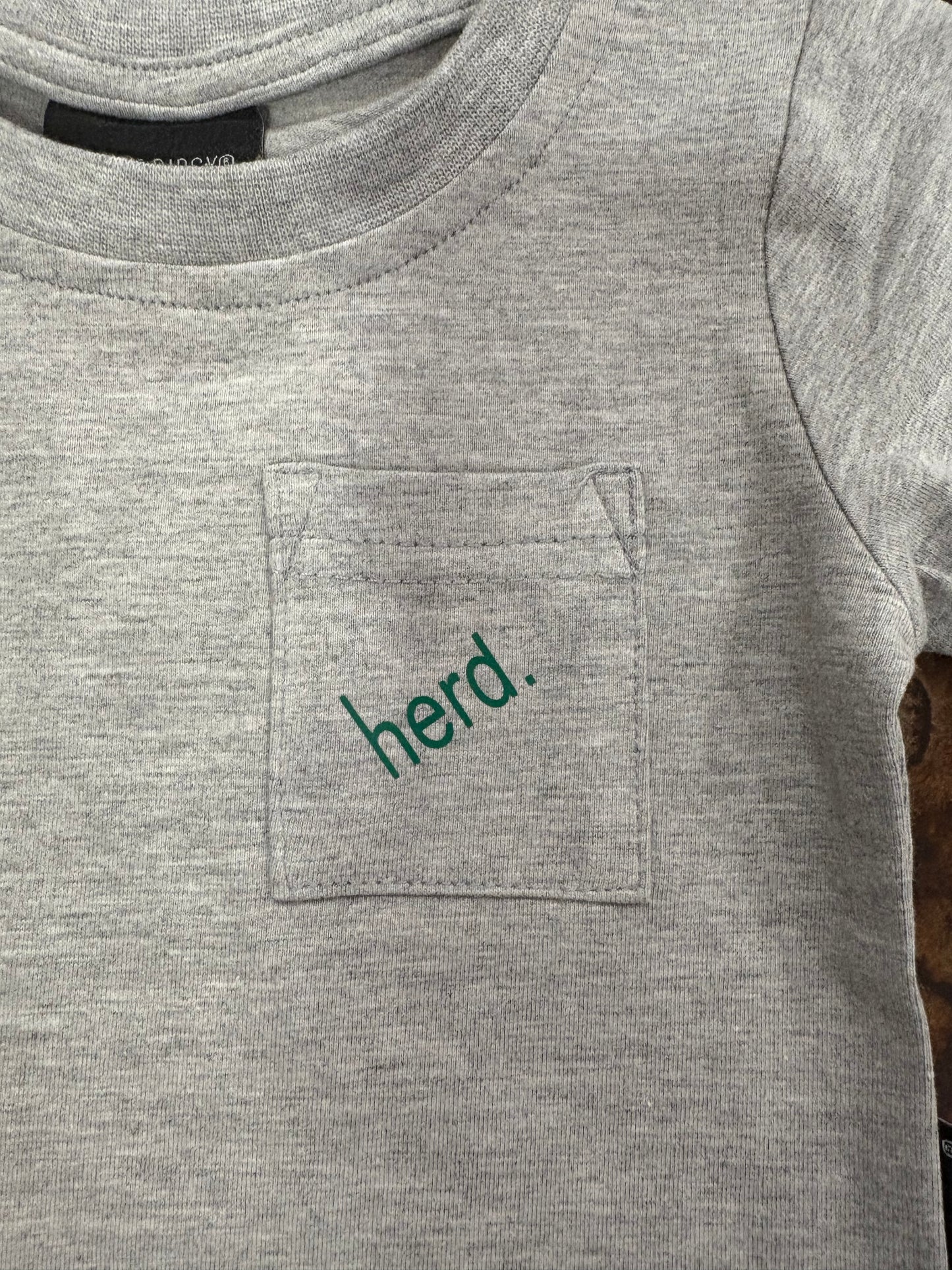 KIDS HERD. LONG SLEEVE TEE