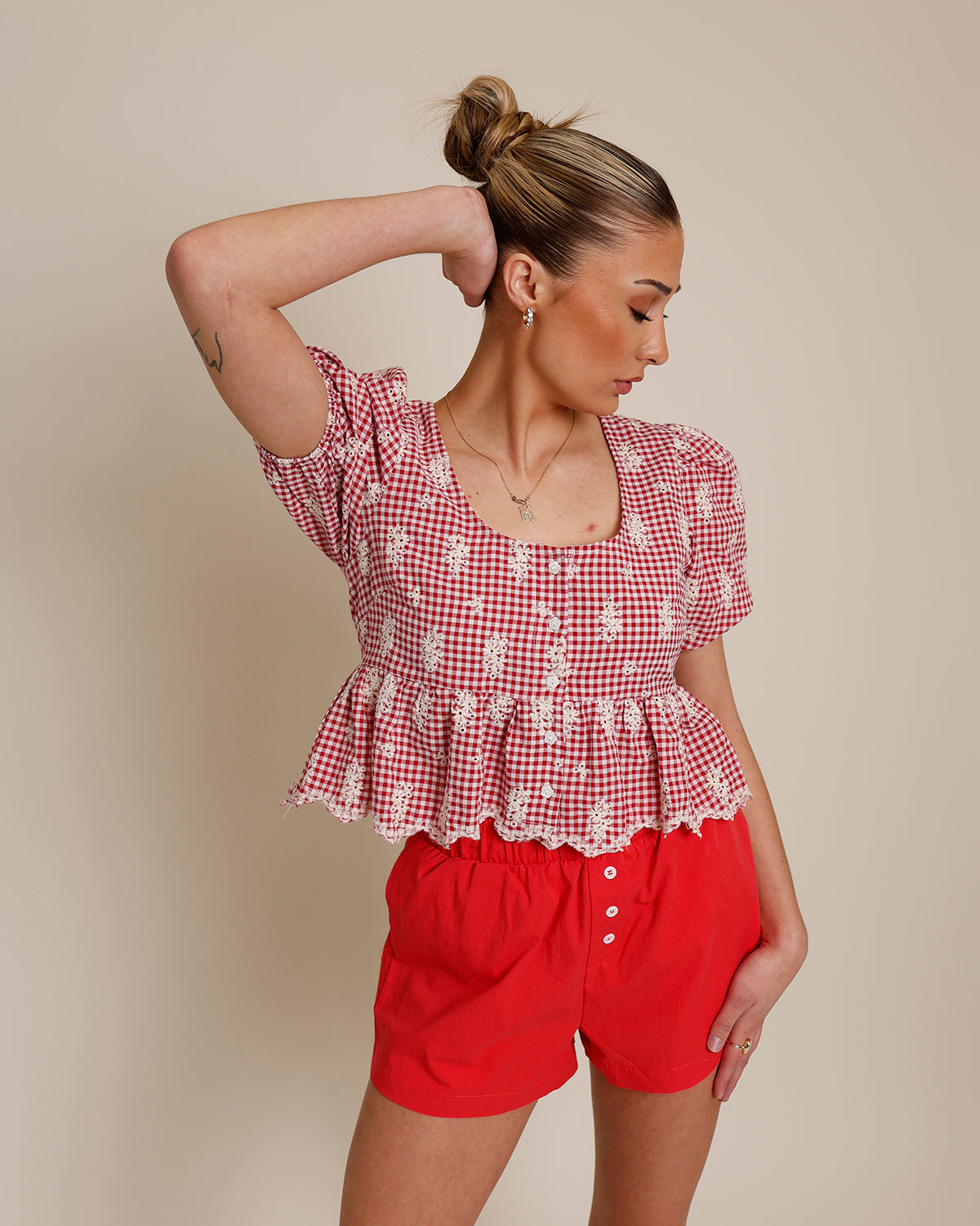 LET'S GRAB LUNCH GINGHAM PUFF SLEEVE CROPPED TOP