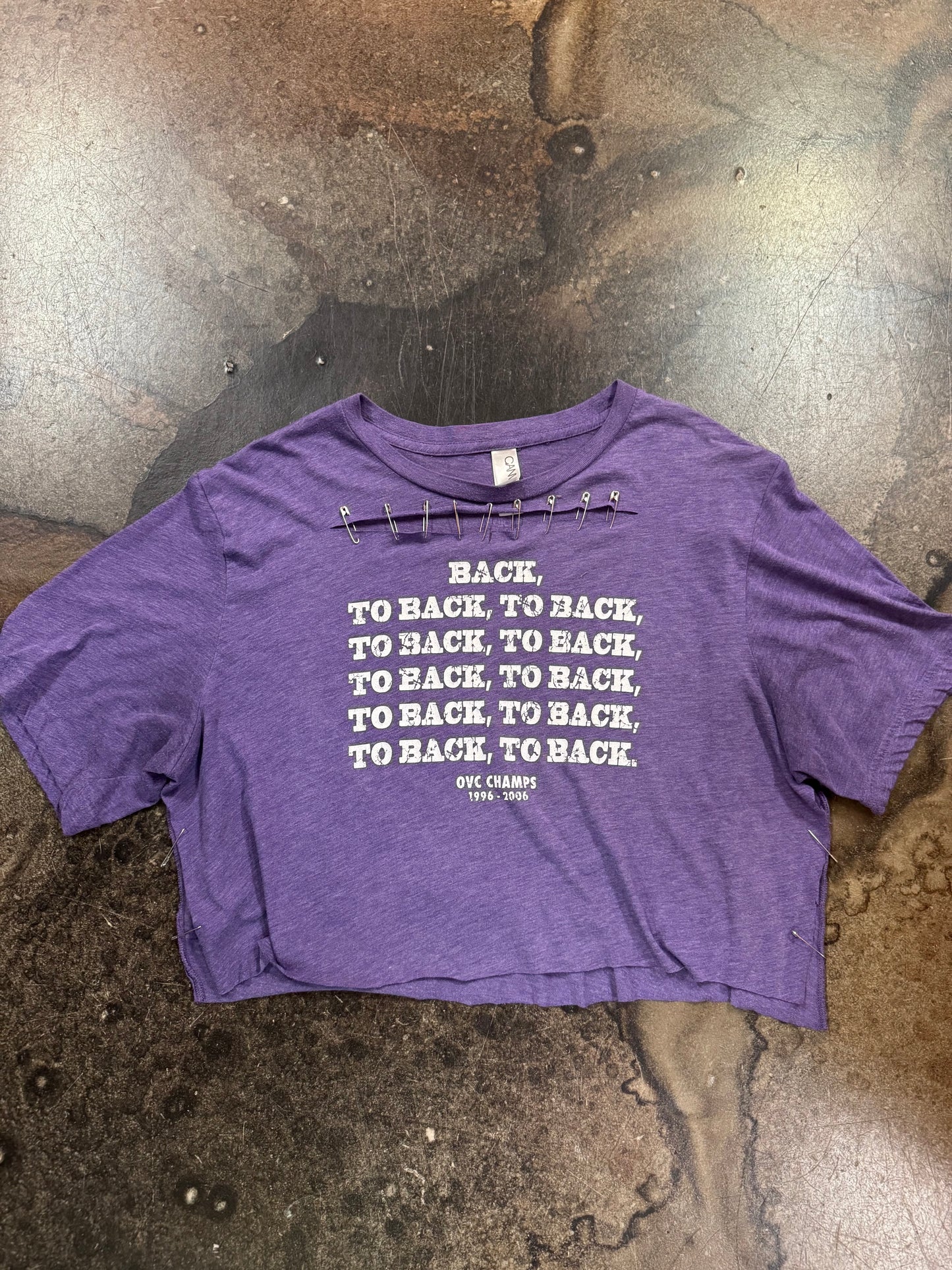 BLEACHER BABE X CHESAPEAKE TEE