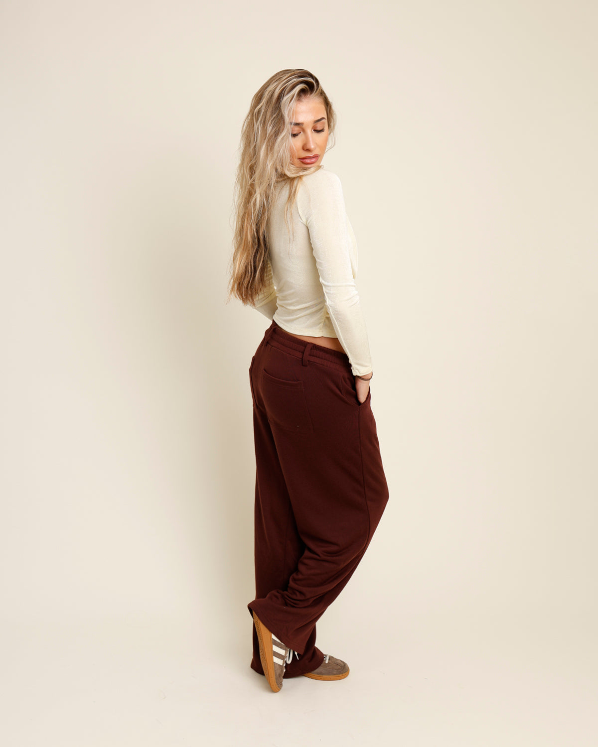 LAID-BACK LUXE SWEATPANTS X MAROON