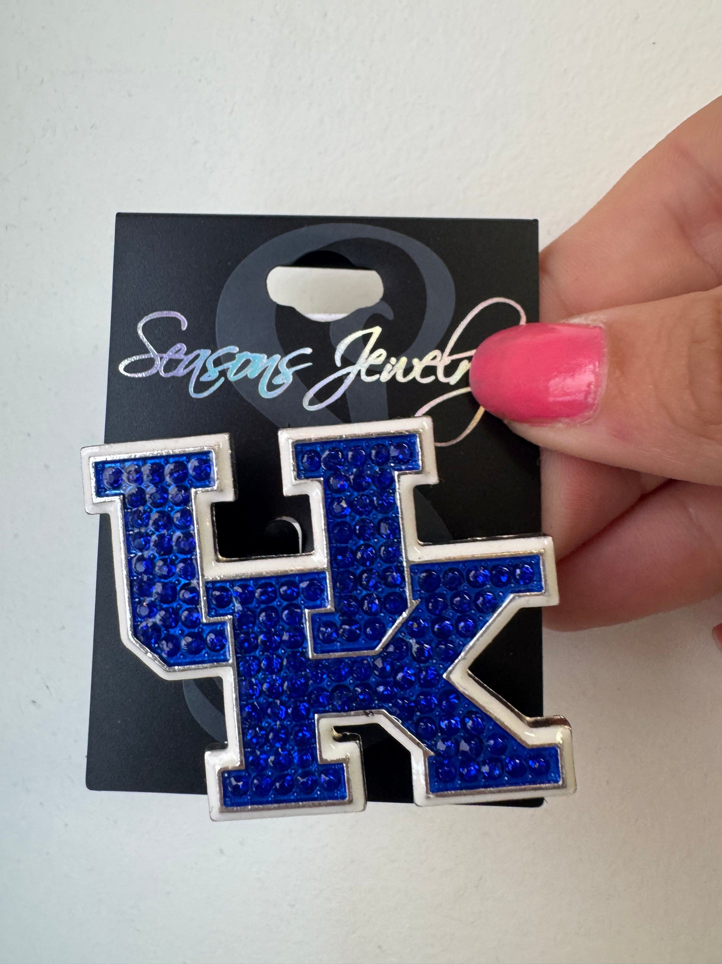 KENTUCKY CRYSTAL LOGO PIN