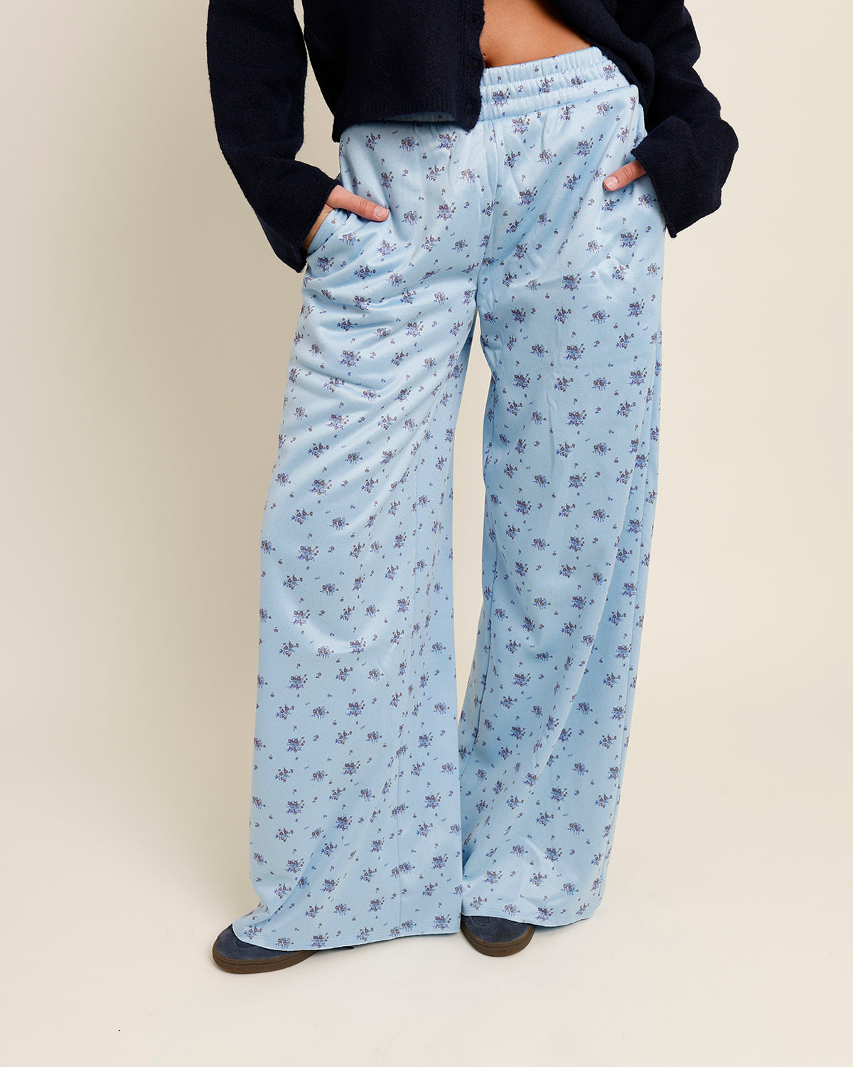 BLOOMING BLUES SWEATPANTS