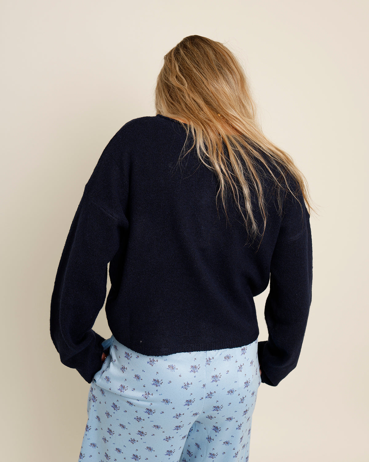 SUTTON CARDI