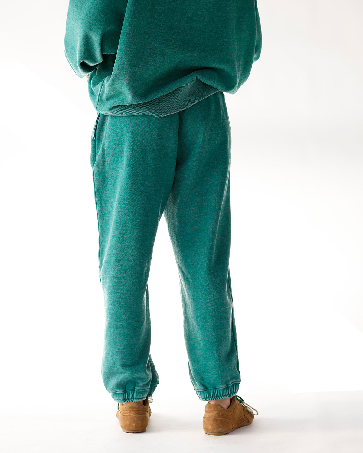 FREE PEOPLE SLOW IT DOWN JOGGERS X RAINFOREST MOSS