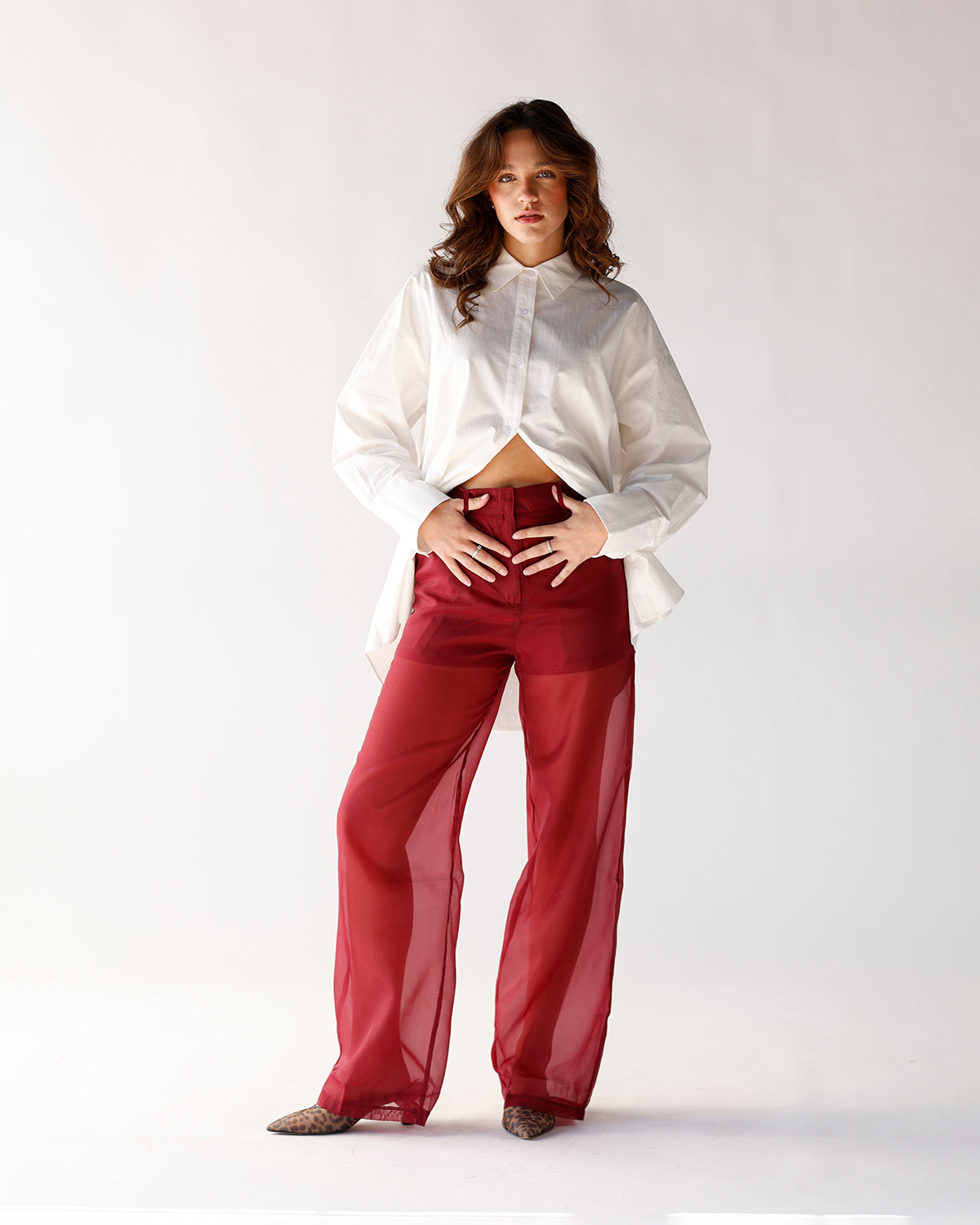 HOLIDAY MUSE BURGUNDY ORGANZA TROUSER