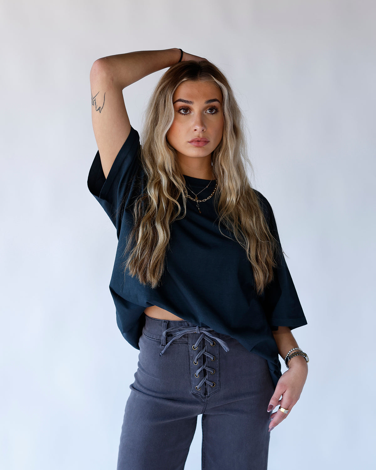 DAYDREAMER SOLID OS TEE X VINTAGE BLACK