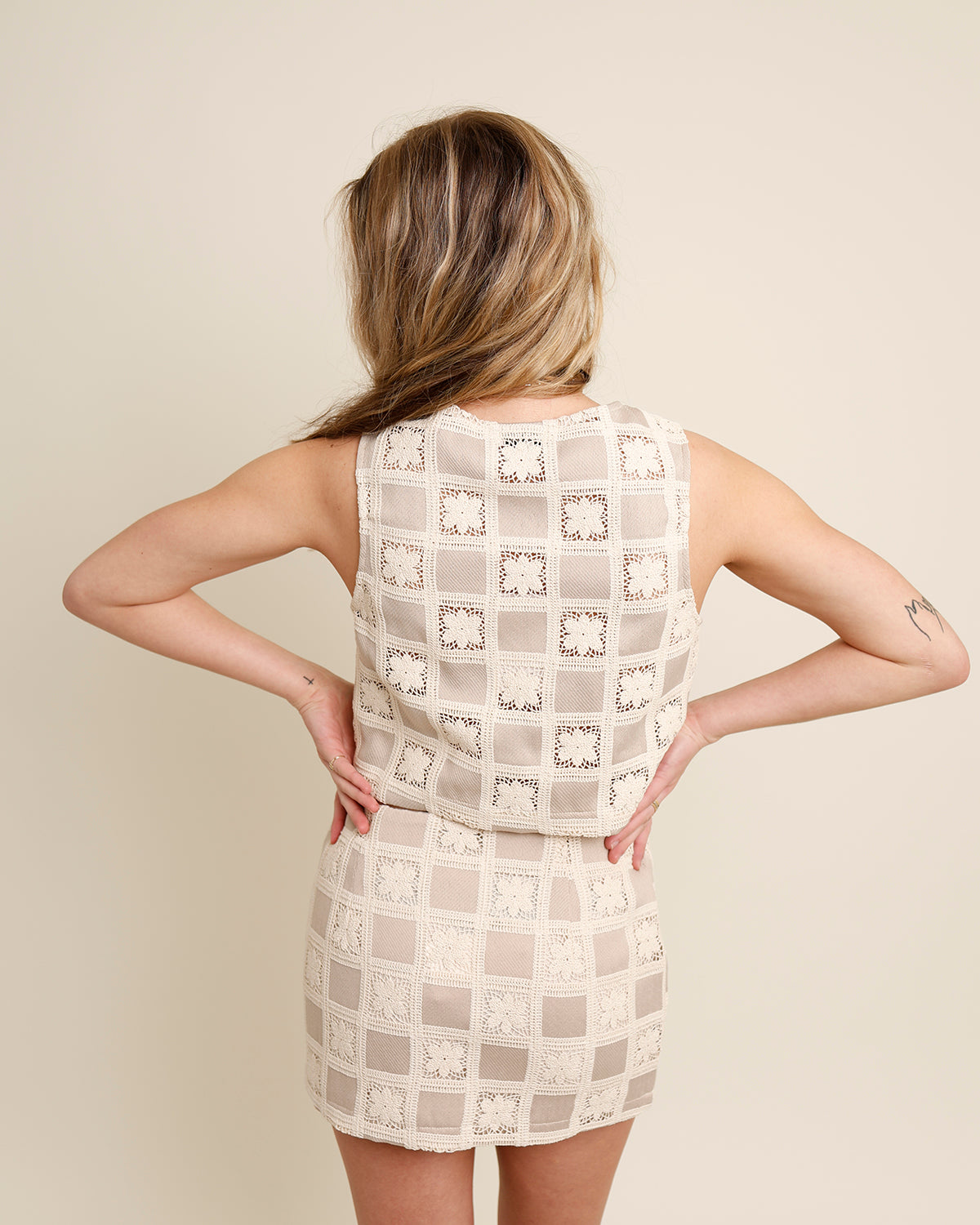 GOLDEN HOUR CROCHET TIE-FRONT TOP