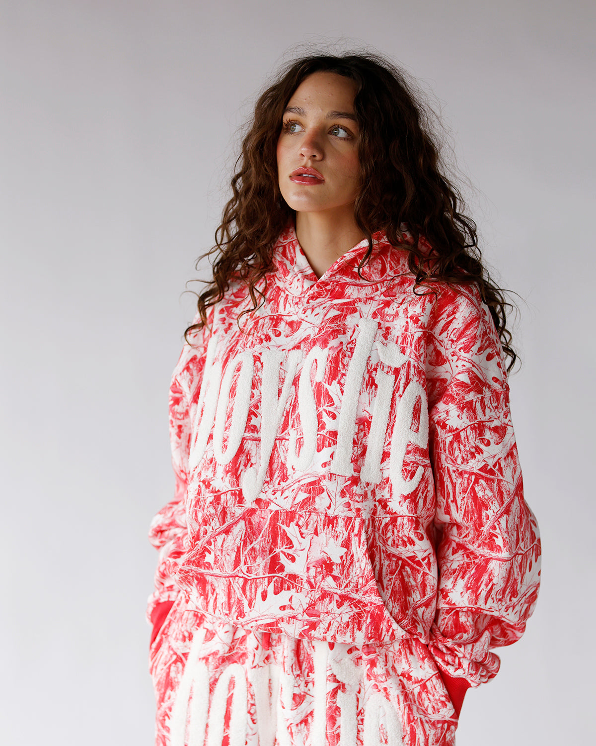 BOYS LIE RED CAMO MANHUNT RACER HOODIE