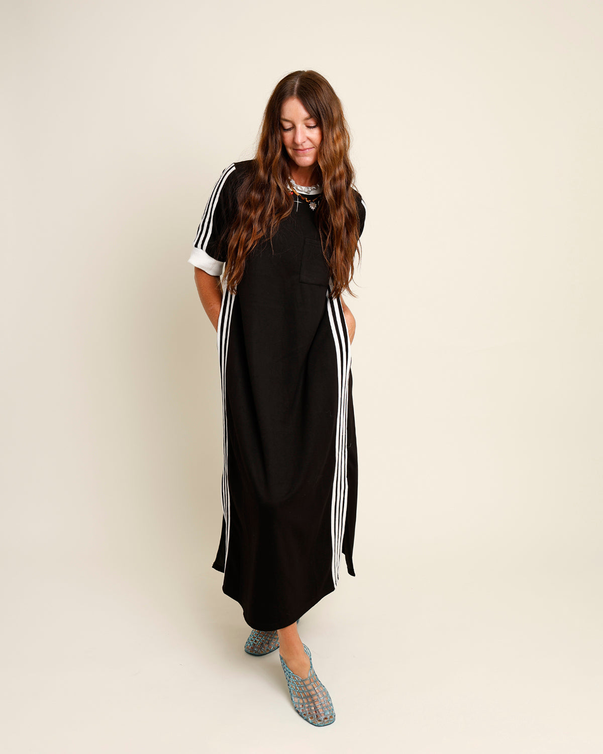 casual varsity stripe black midi dress