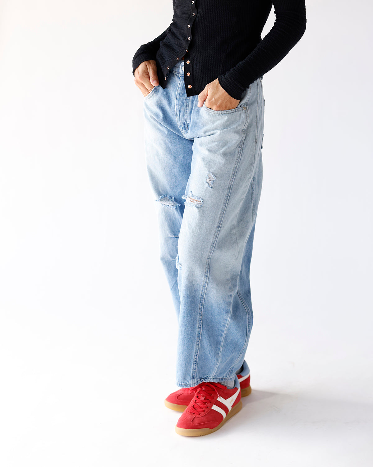 THE WEEKENDER BARREL JEAN