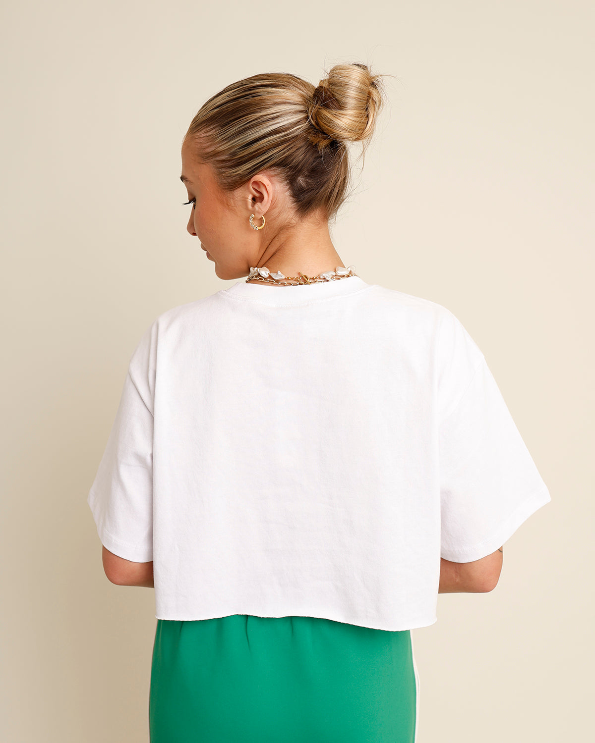 HOT FOR HERD CROPPED RAW HEM TEE