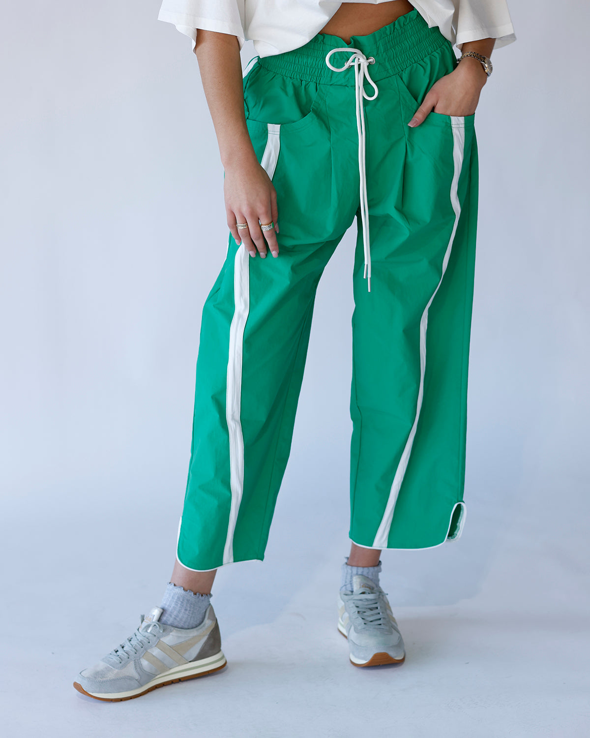 PLAYBOOK WINDBREAKER PANTS X GREEN