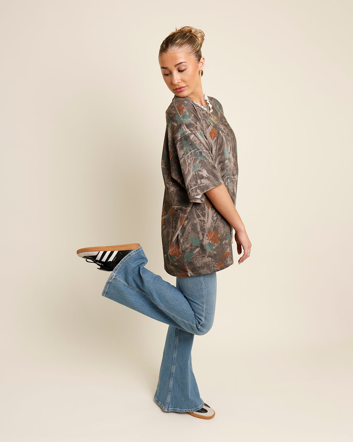 WE THE FREE LOVE BOMB FLARE JEANS IN DYNAMITE