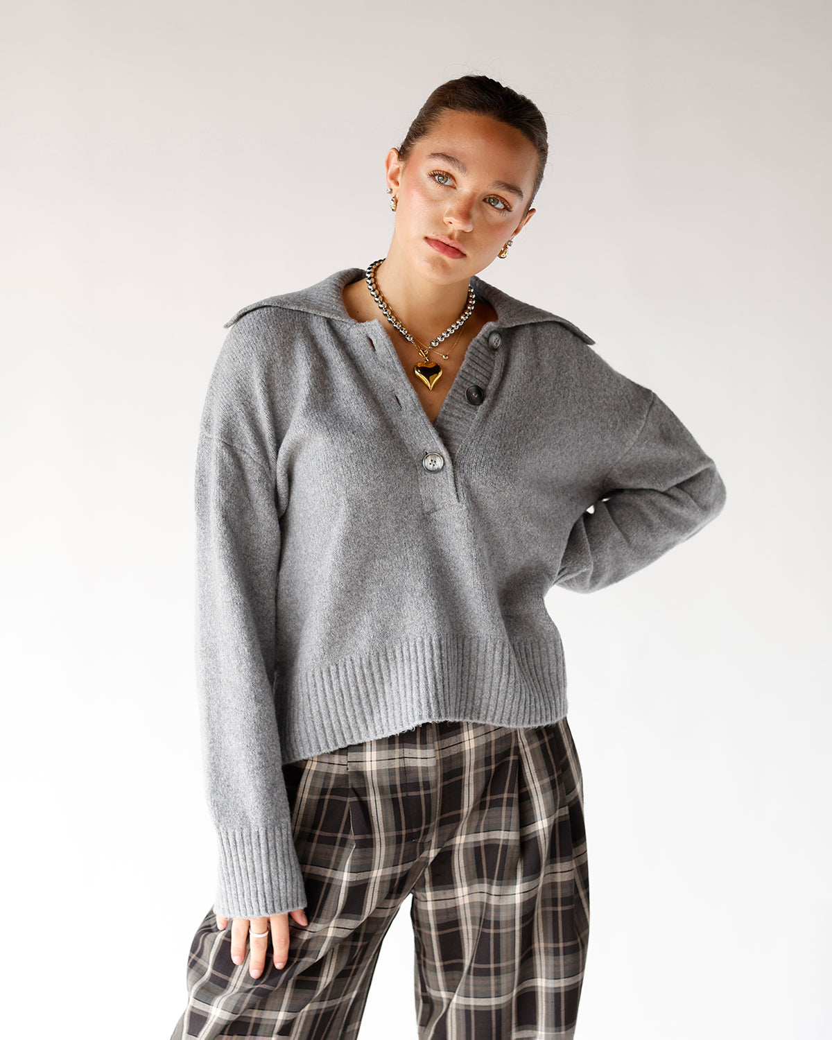 FREE PEOPLE TRADING UP POLO SWEATER X GREY