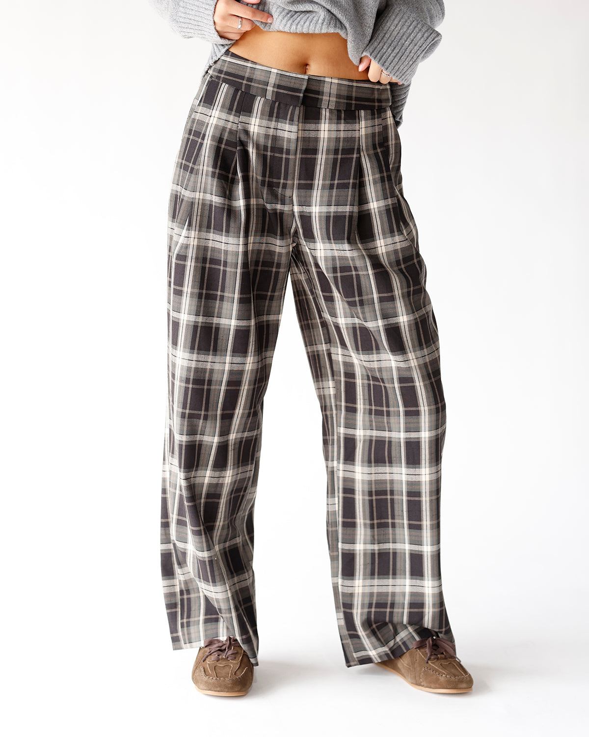 RADICAL PLEATED PLAID TROUSER X BLACK MULTI