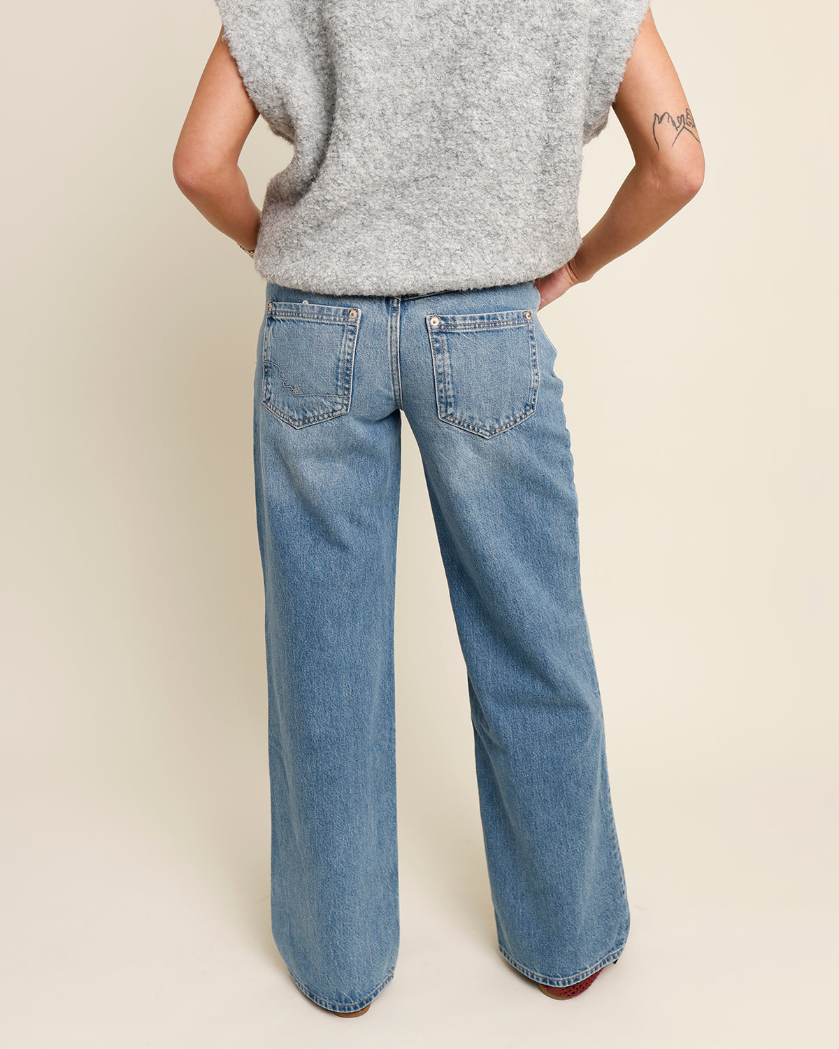 FREE PEOPLE TENNESSEE LOW-RISE BOYFRIEND JEANS IN COWBOY ROMANCE