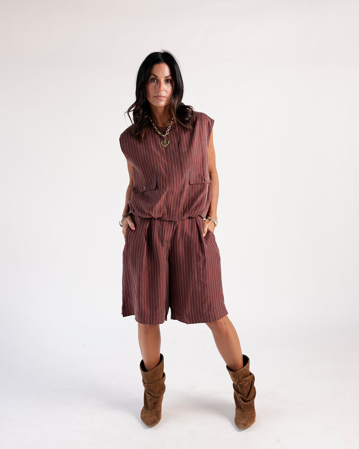 Mulberry striped long shorts with relaxed fit and side pockets