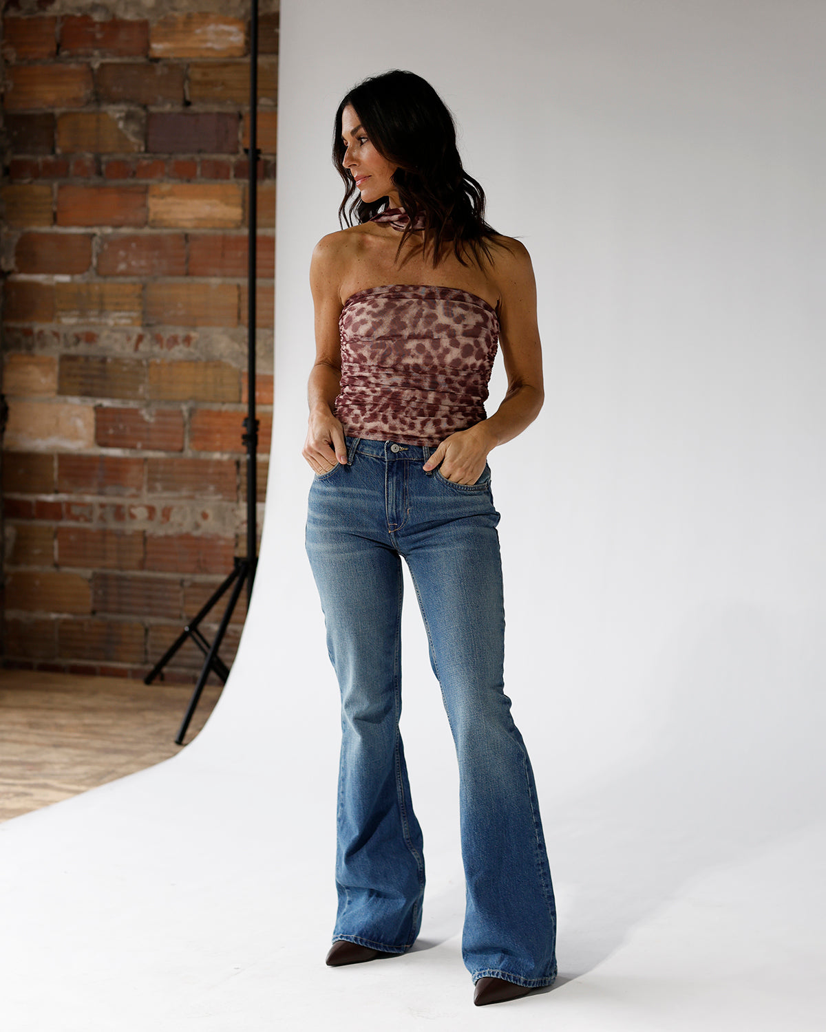 CLEO SKINNY SCARF STRAPLESS TOP X BURGUNDY