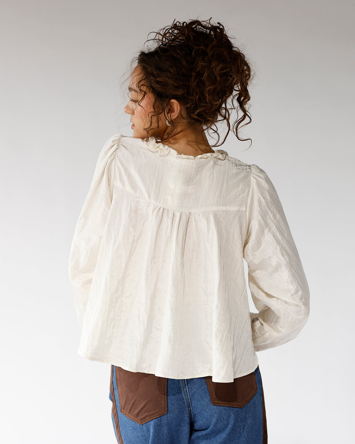 STELLA SHEER LACE DETAIL BLOUSE X WHITE
