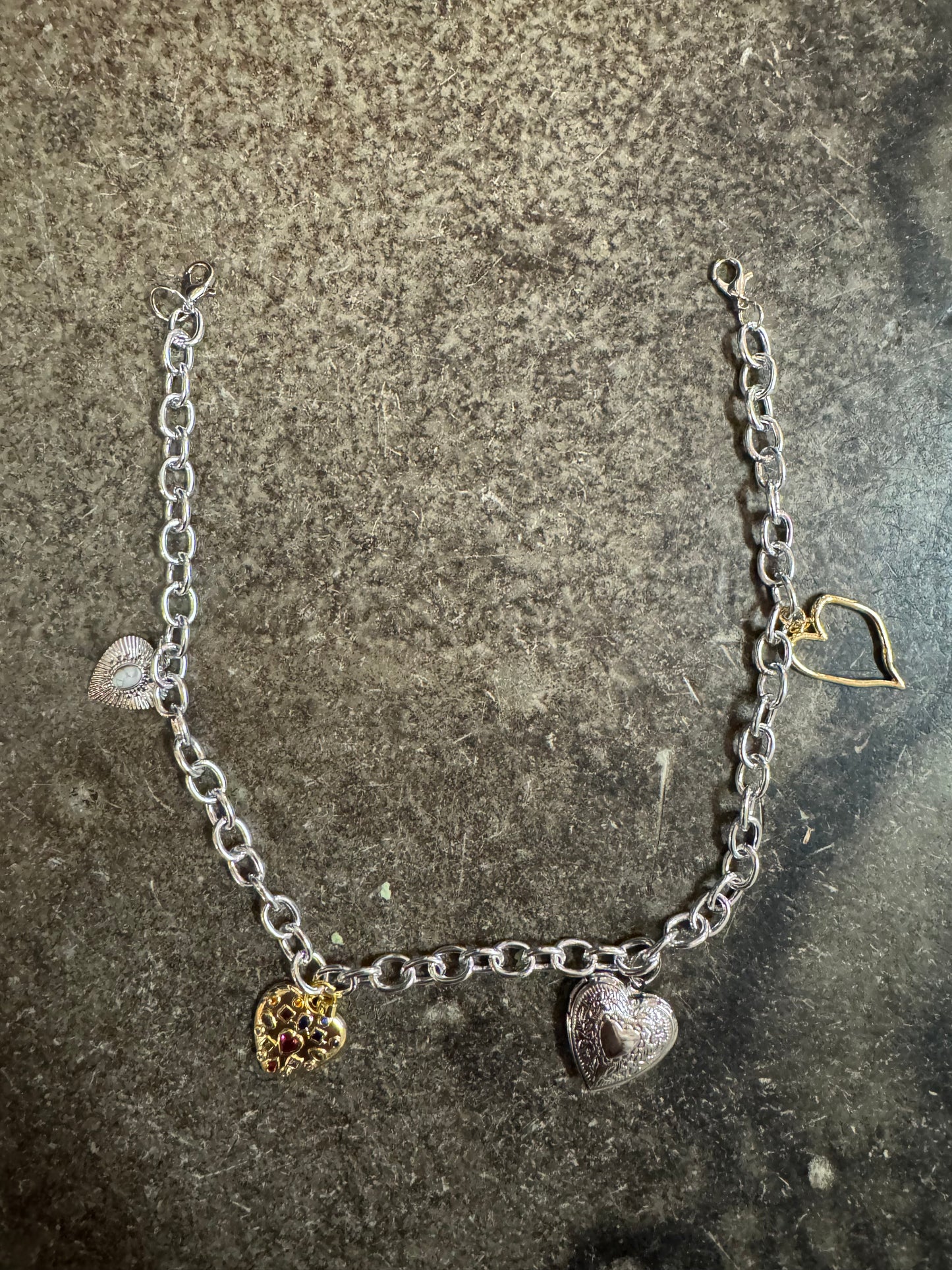 QUEEN OF HEARTS BAG CHARM
