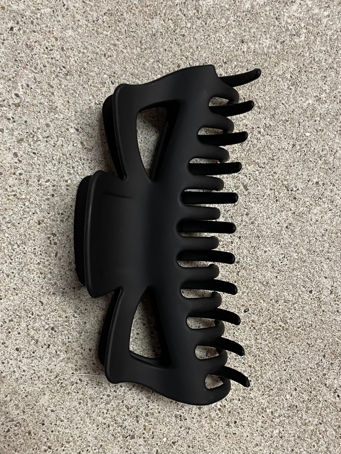 XL HAIR CLAW CLIP