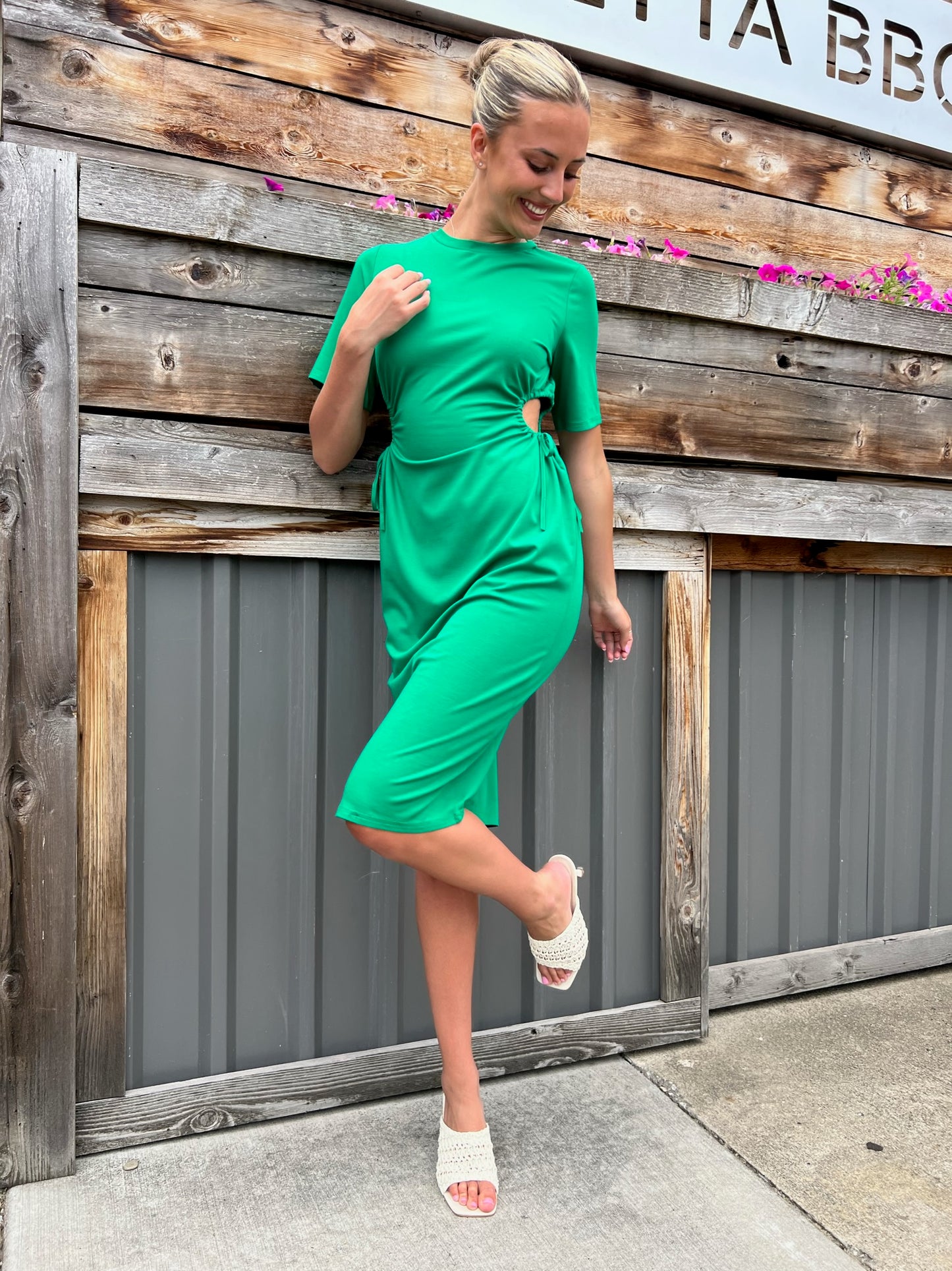 HERD PRESS BOX SOLID CUT OUT MIDI DRESS - THE HIP EAGLE BOUTIQUE
