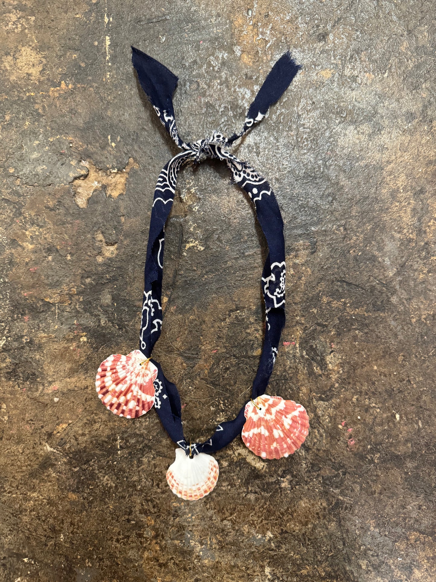 MIDNIGHT TIDE BANDANA NECKLACE