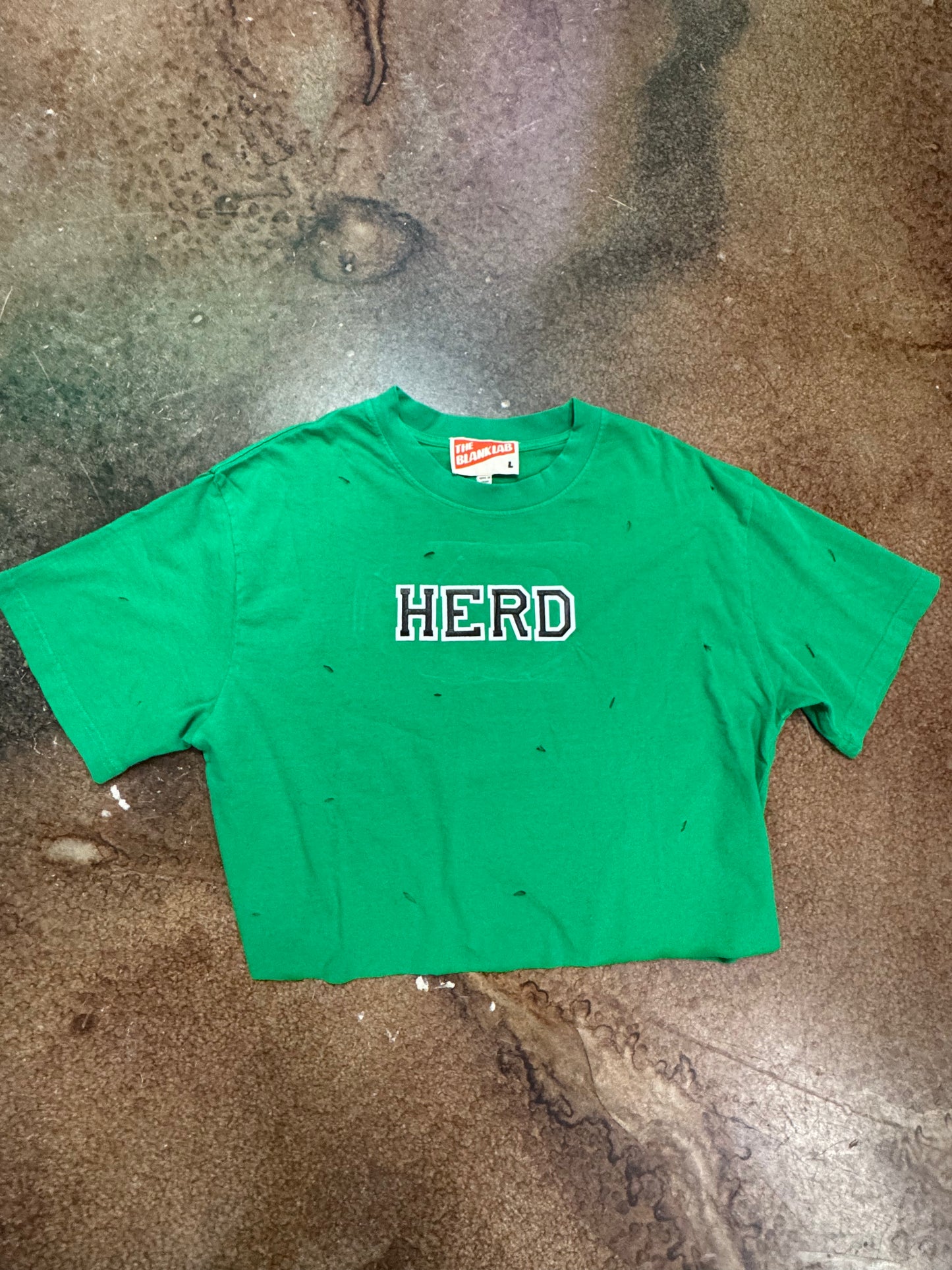 BLEACHER BABE X THUNDER TEE