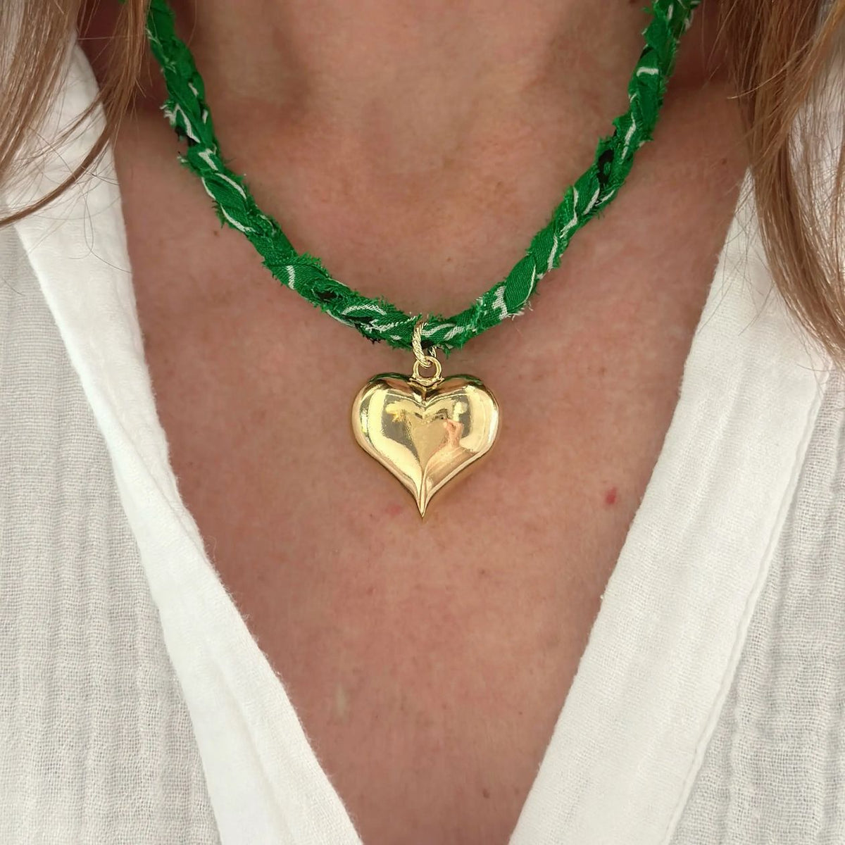 TEAM GREEN LOVE GAMEDAY BANDANA NECKLACE