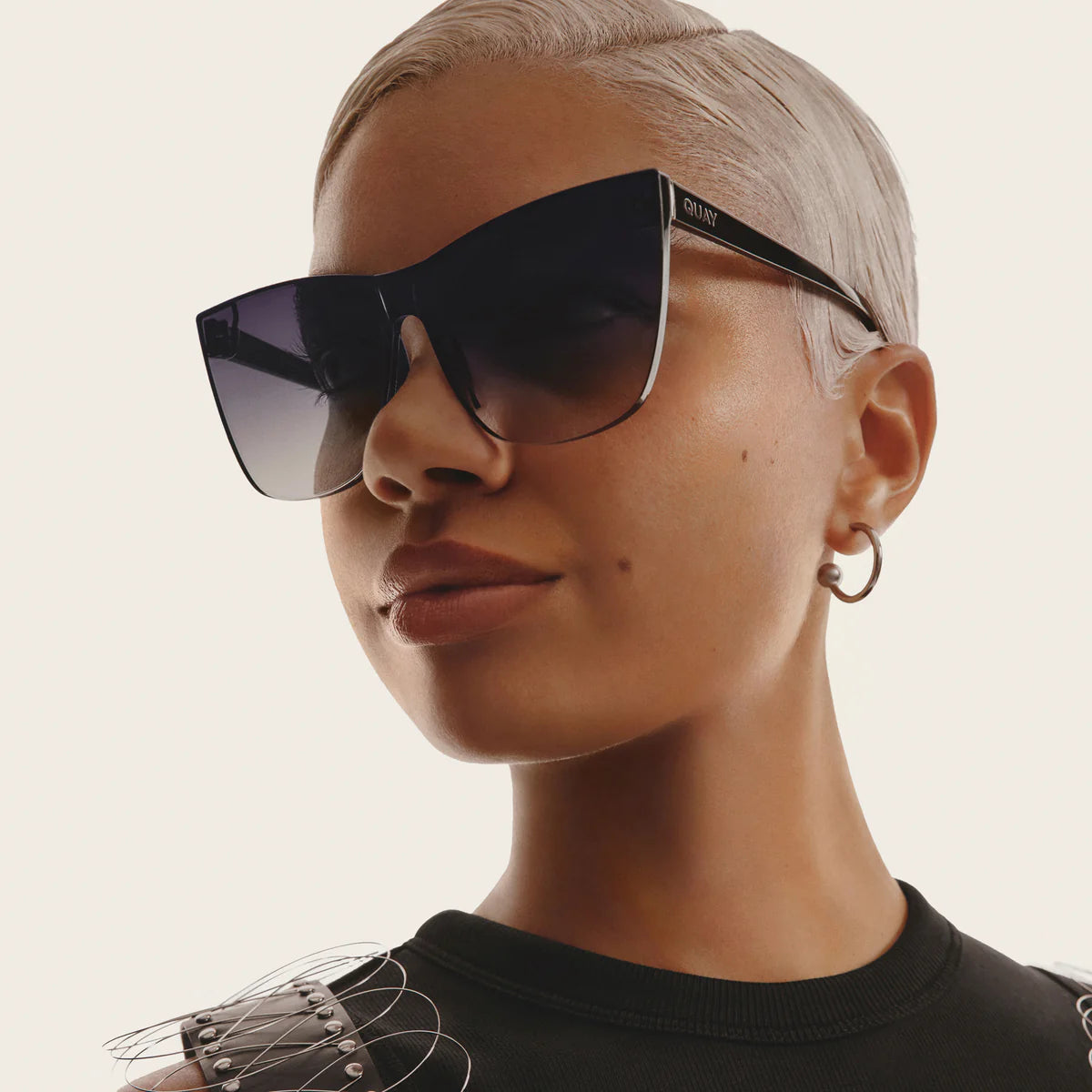 QUAY COME THRU SUNNIES X BLACK FADE
