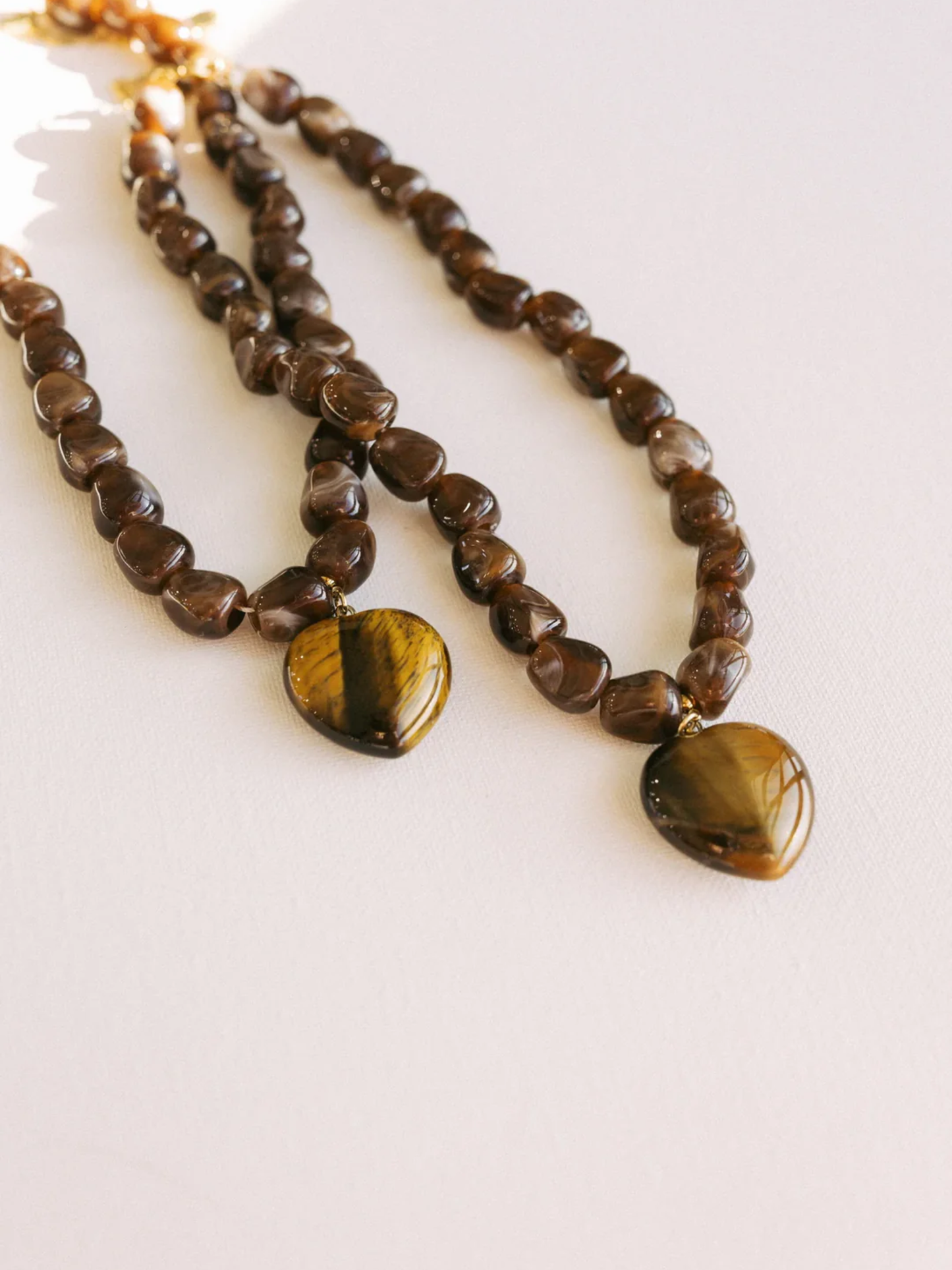 BÉLJOY JADE STONE HEART NECKLACE X BROWN