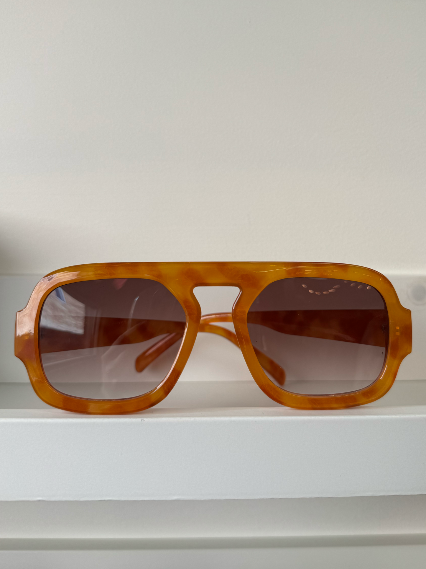 large retro orange tortoise frame sunglasses