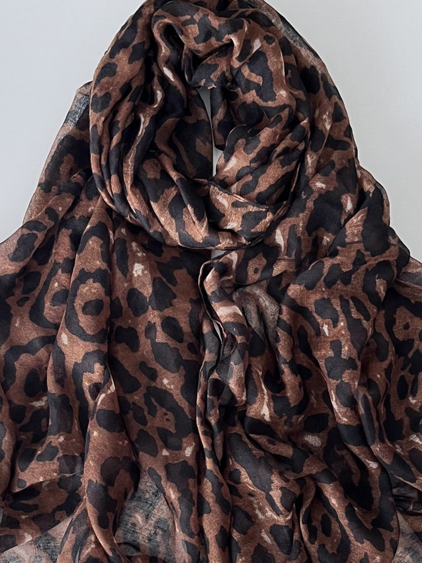 LEOPARD PRINT SCARF