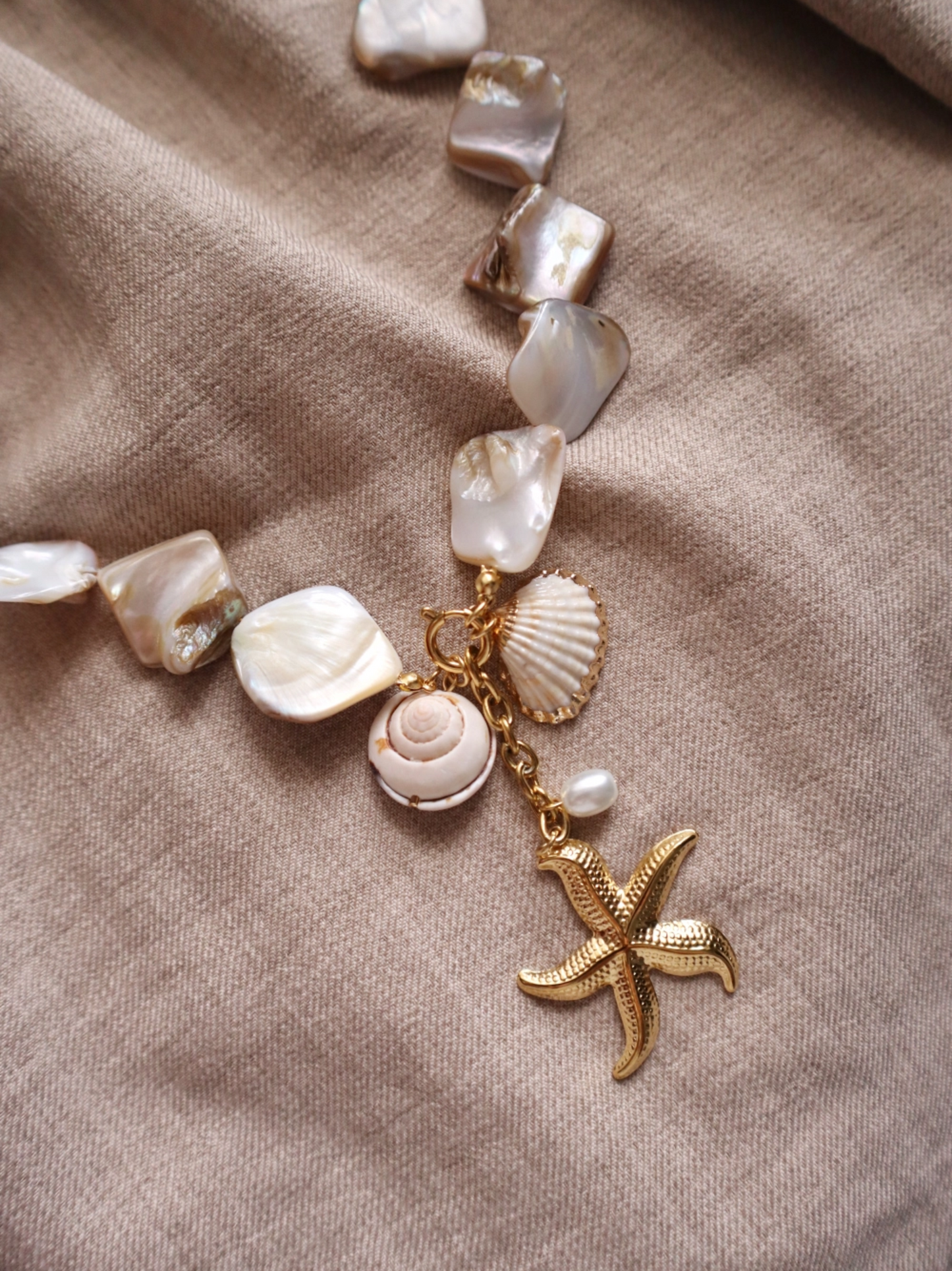 MERMAID'S TREASURE NECKLACE