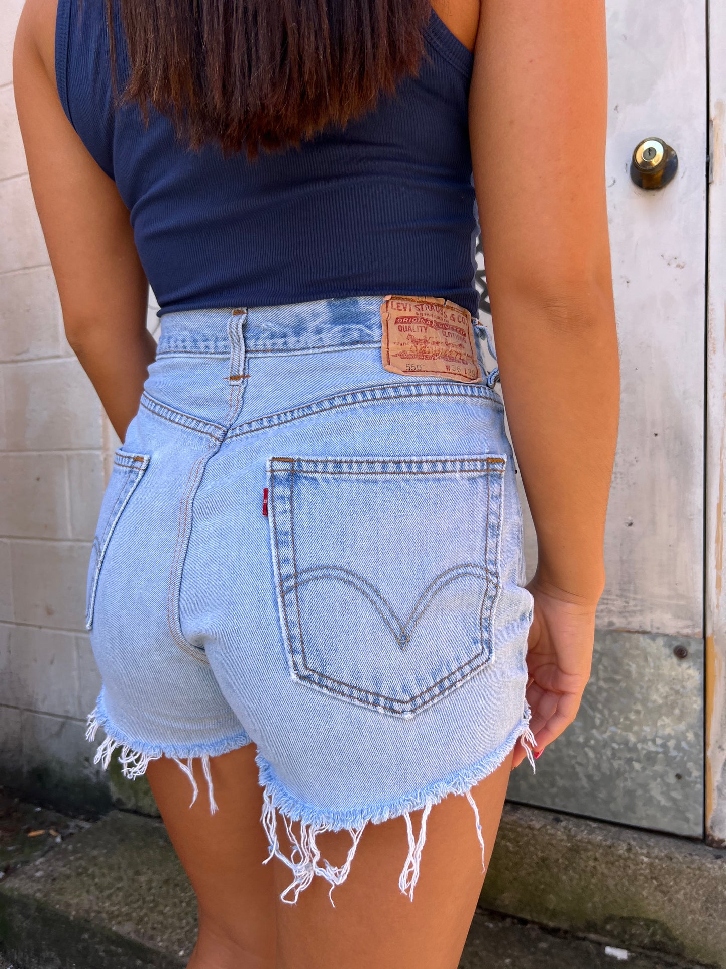 distressed levi's denim shorts