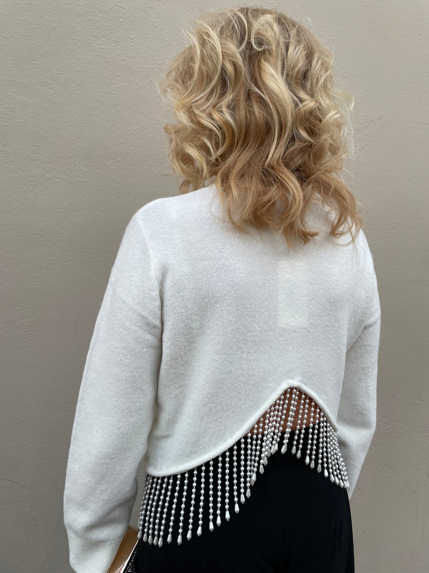 LINE & DOT WHITE PEARL HEM SWEATER - THE HIP EAGLE BOUTIQUE