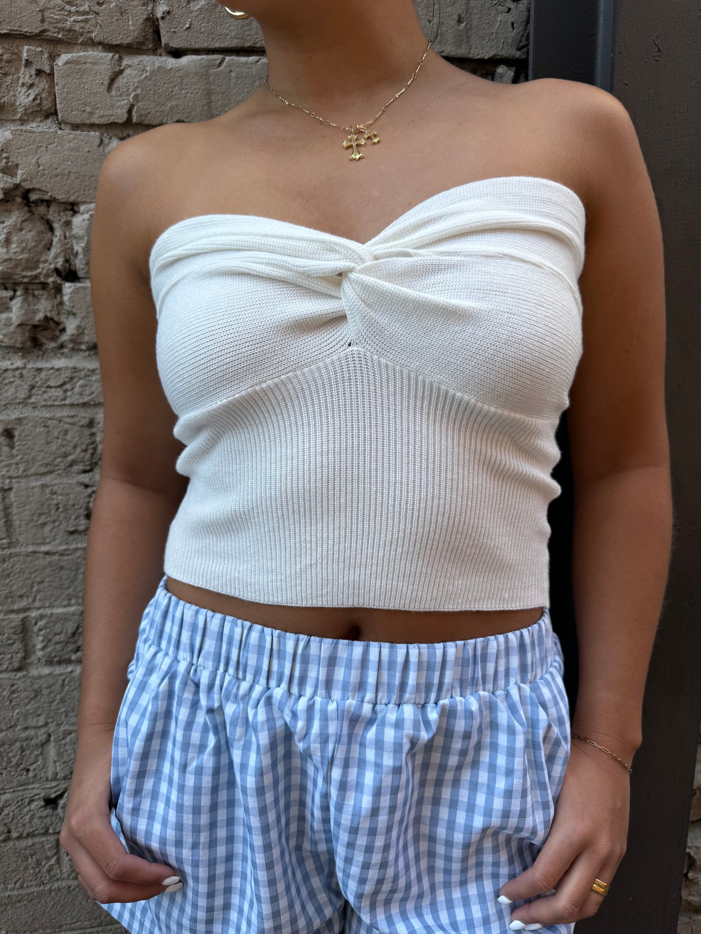 white twist sweetheart neckline top