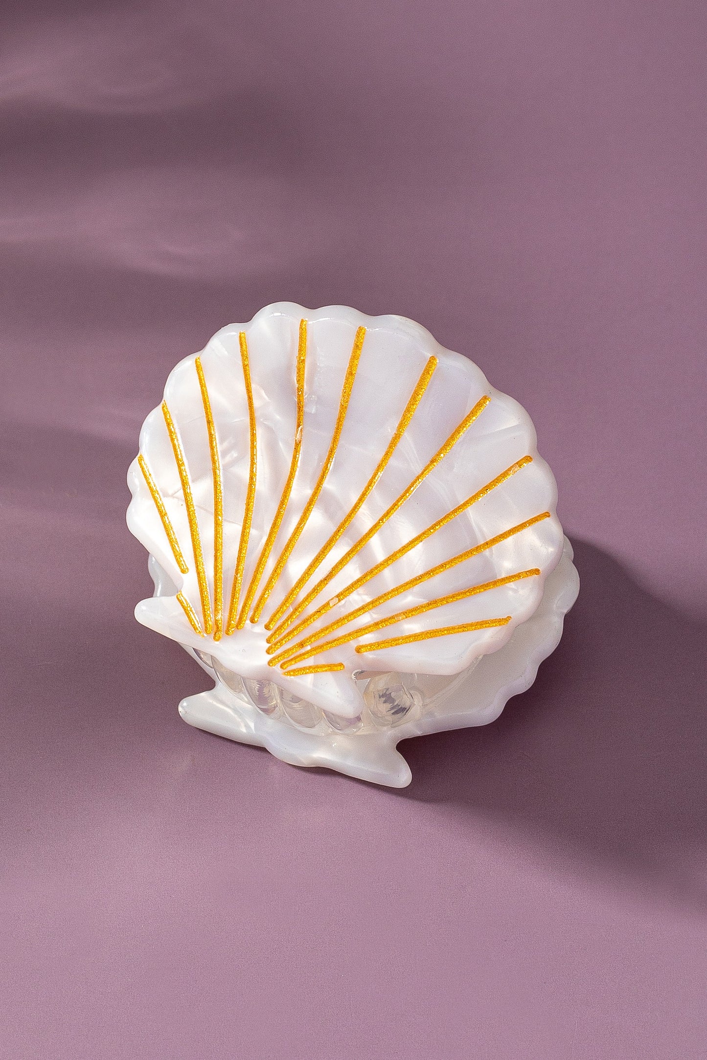 SEASHELL CLAW CLIPS