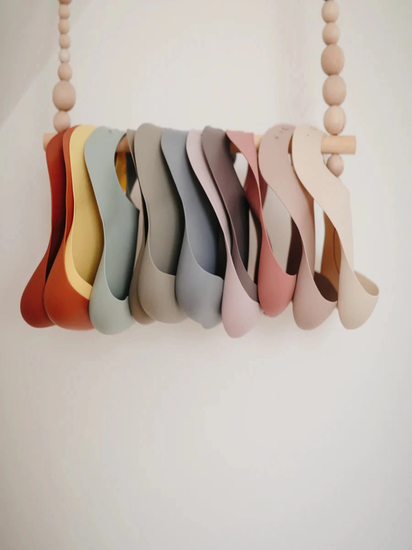 MUSHIE SILICONE BIB - THE LITTLE EAGLE BOUTIQUE