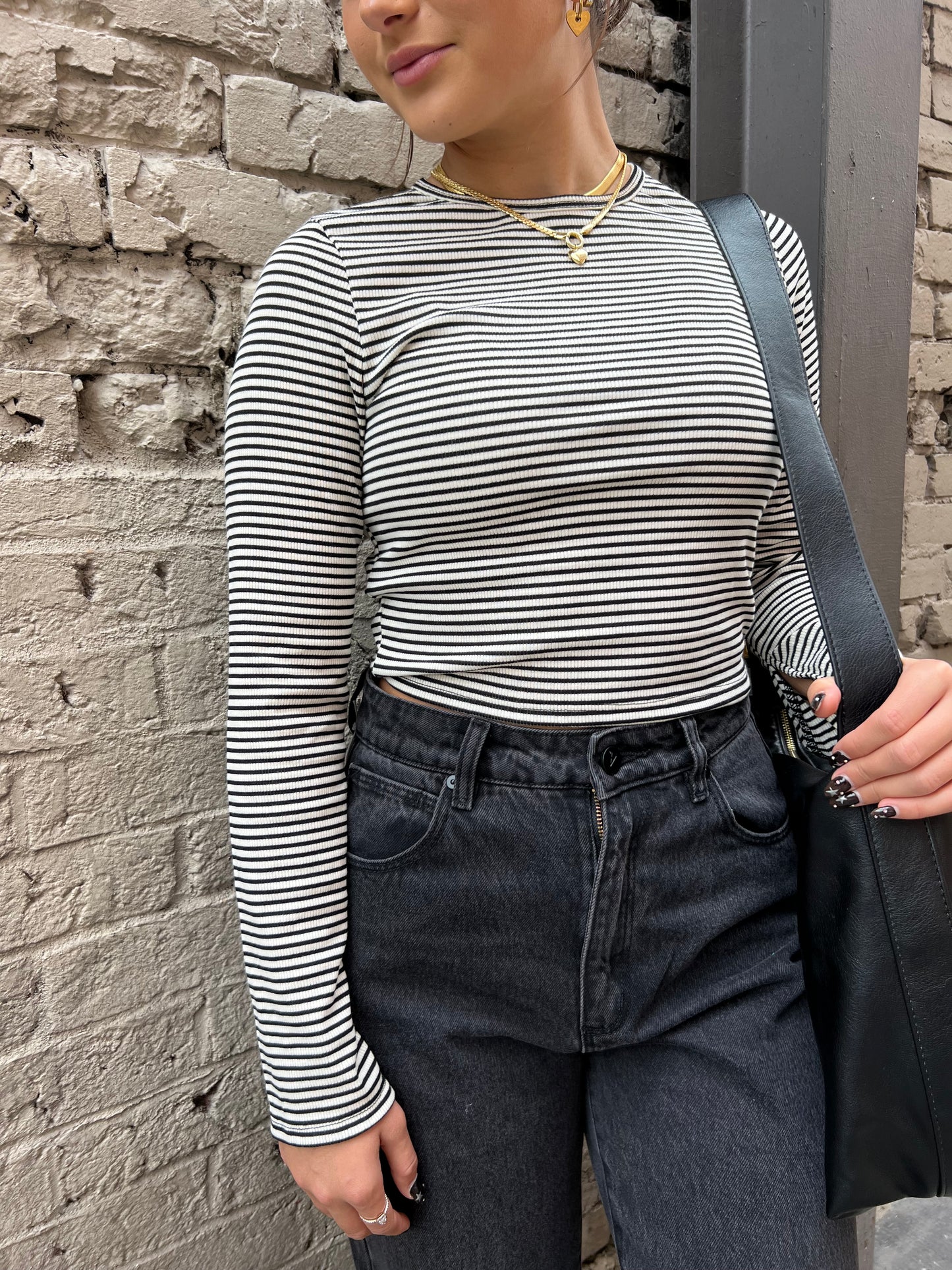 CITY STREETS STRIPED FITTED LONG SLEEVE TEE - THE HIP EAGLE BOUTIQUE