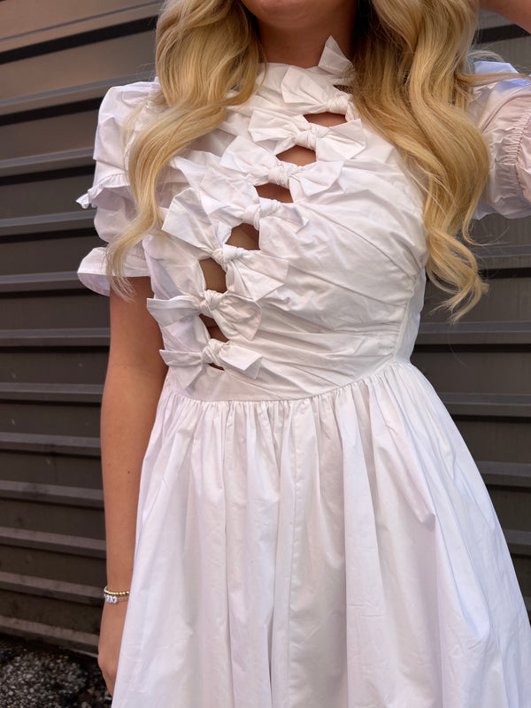 cut out front puff sleeve mini flare dress
