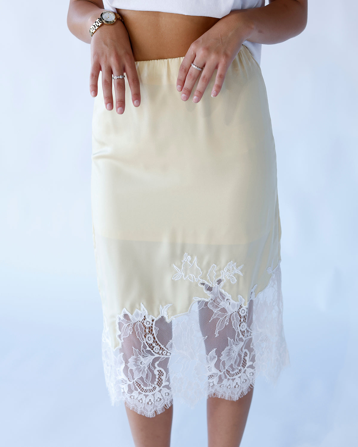 EVIE SLIP SKIRT X YELLOW