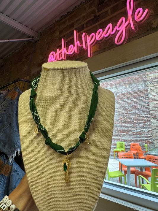 EMERALD WHIM BANDANA CHARM NECKLACE